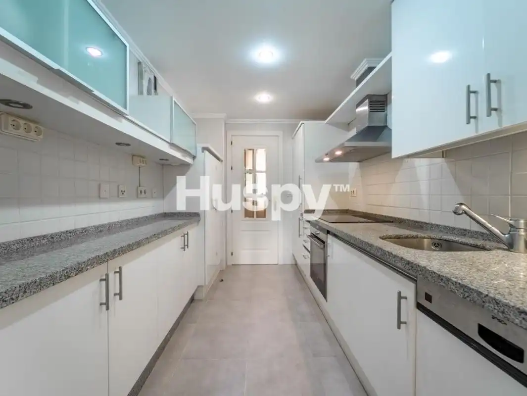 Appartamento con terrazza in vendita a Calle los Arqueros urbanización Jacarandas, imagen 17
