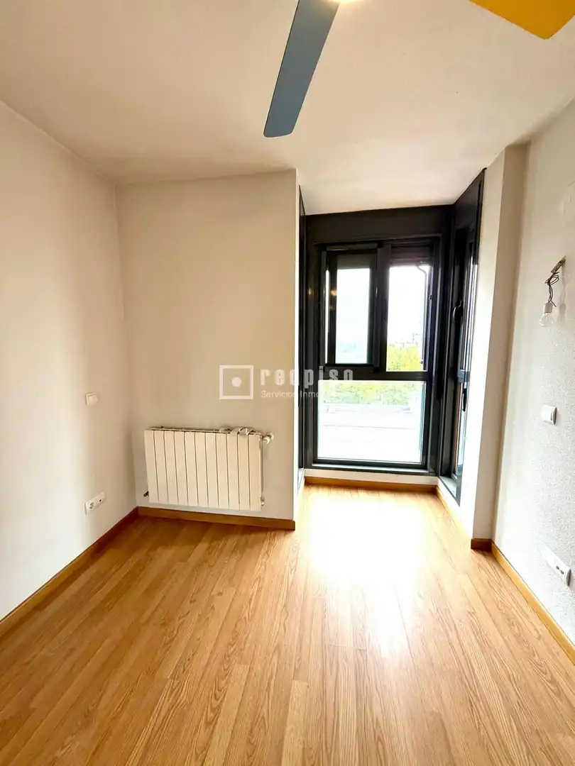 Bedroom of Flat for sale in Villa de Vallecas