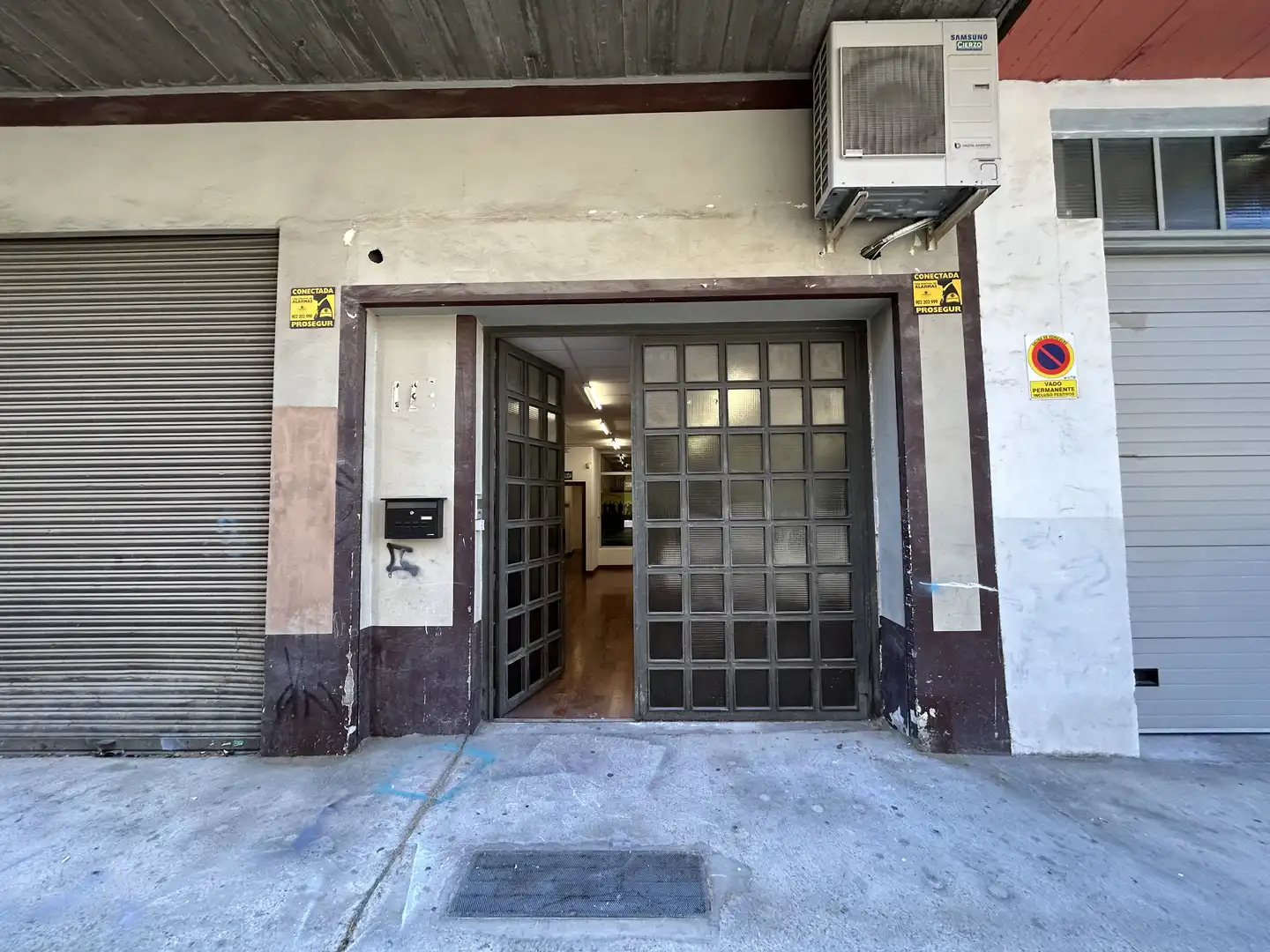Vista exterior de Local de lloguer en Zaragoza