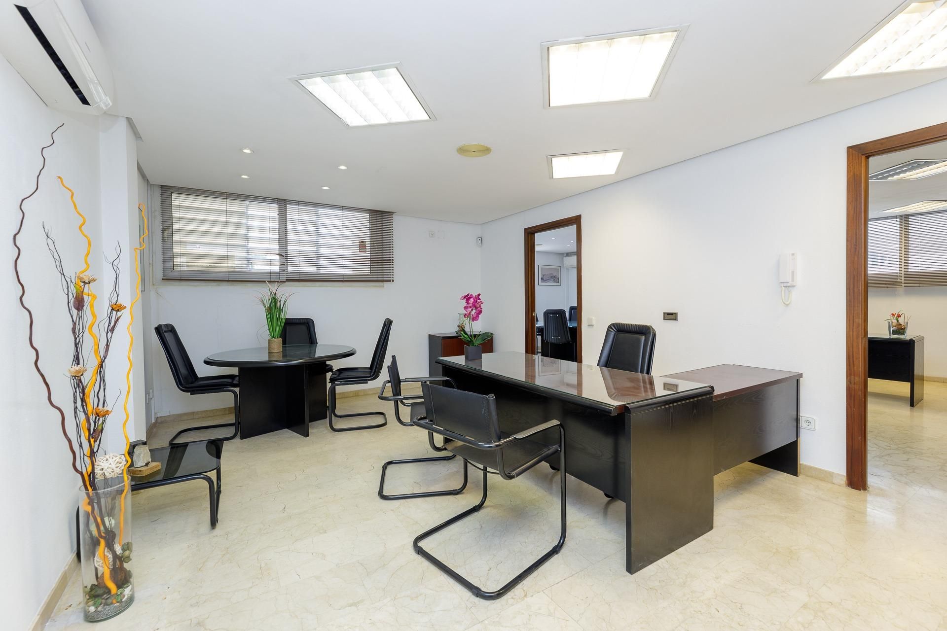 Office for sale in  Palma de Mallorca  with Air Conditioner