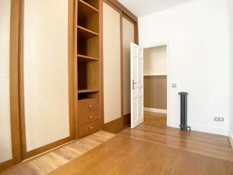Habitación de Piso de alquiler en Madrid con Aire acondicionado, Calefacción y Parquet