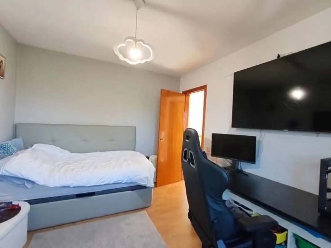 Habitación de Casa o chalet en venta en Castellgalí con Aire acondicionado, Calefacción y Jardín privado