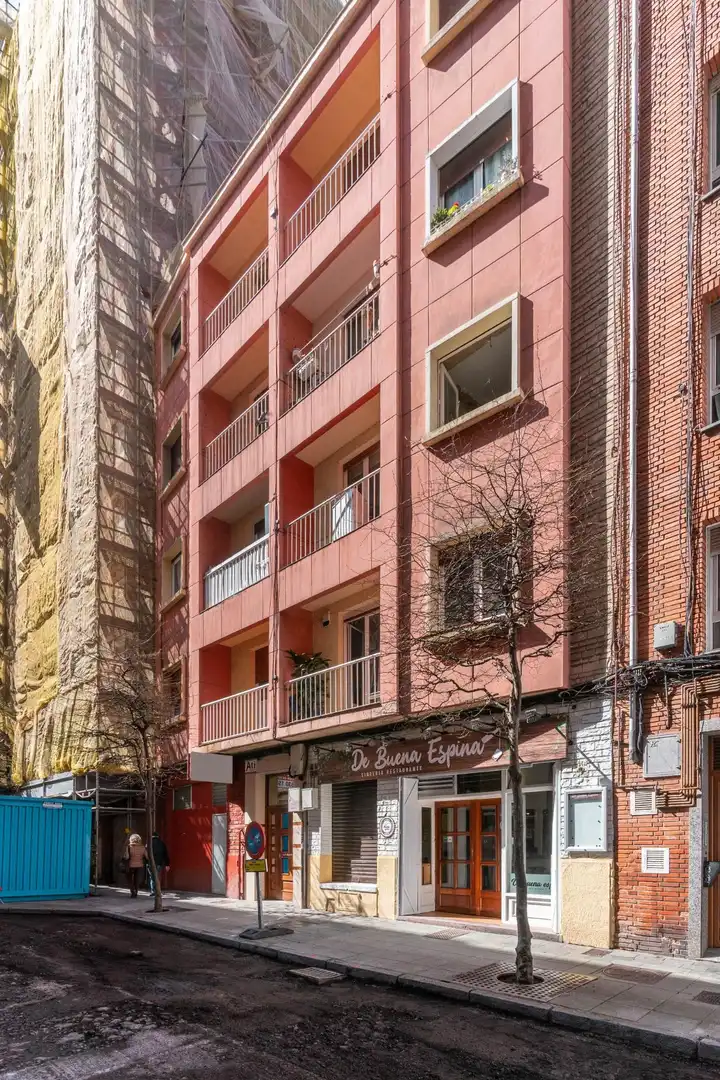 Vista exterior de Local en venta en Gijón  con Amueblado