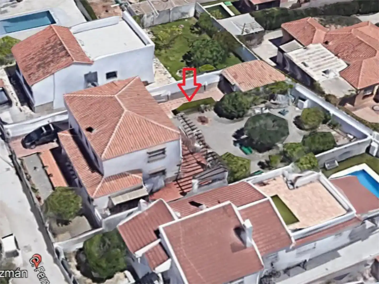 Vista exterior de Casa o xalet en venda en Málaga amb Jardí privat, Traster i Balcó