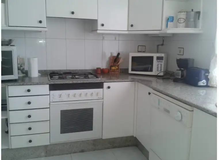 Cocina de Casa o chalet en venta en Sada (A Coruña) con Calefacción, Jardín privado y Parquet