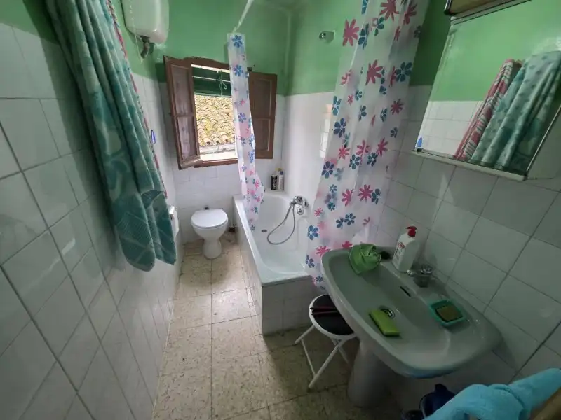 Bany de Casa o xalet en venda en Serradilla amb Aire condicionat, Jardí privat i Balcó