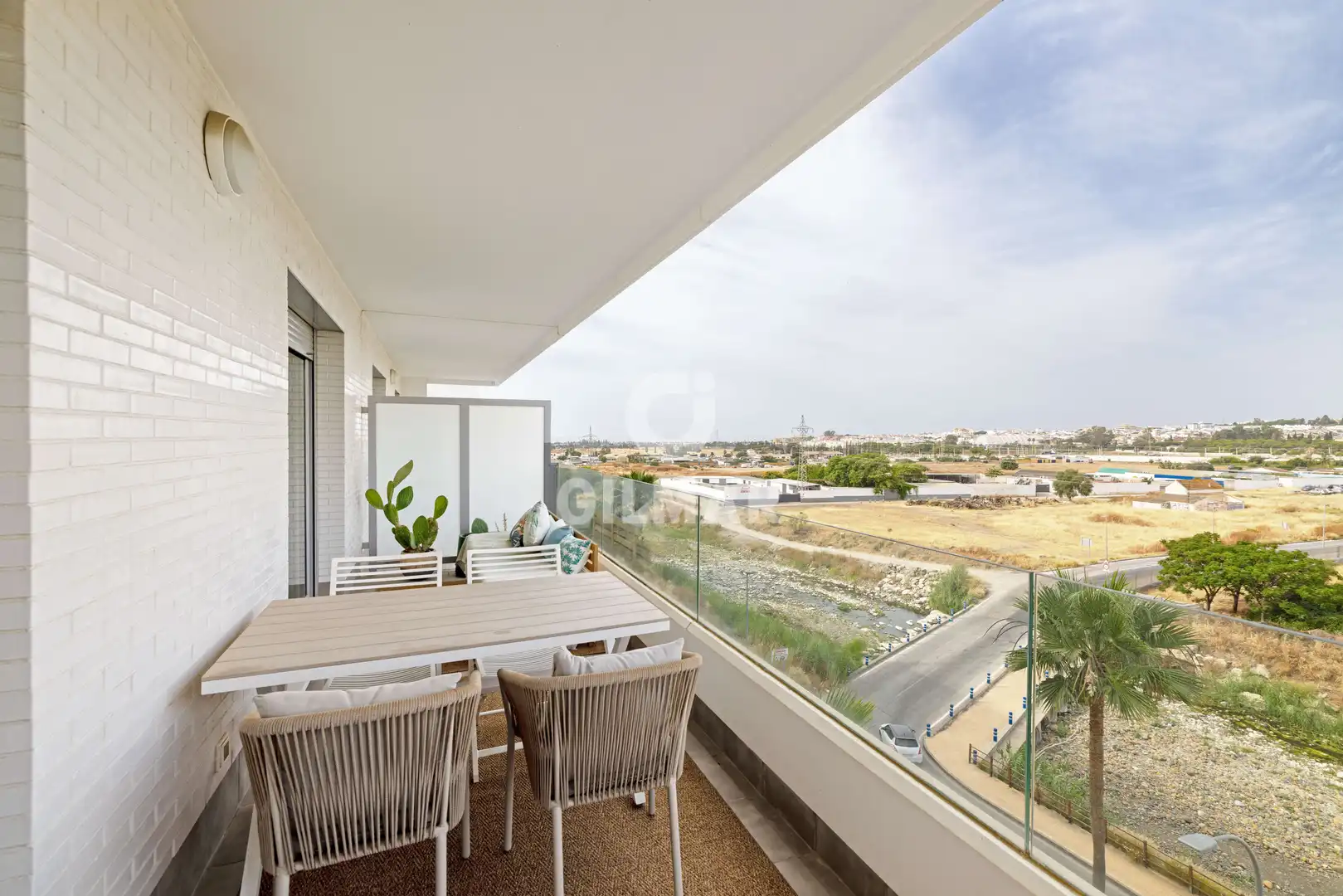 Vista exterior de Piso en venta en Marbella con Calefacción, Trastero y Piscina