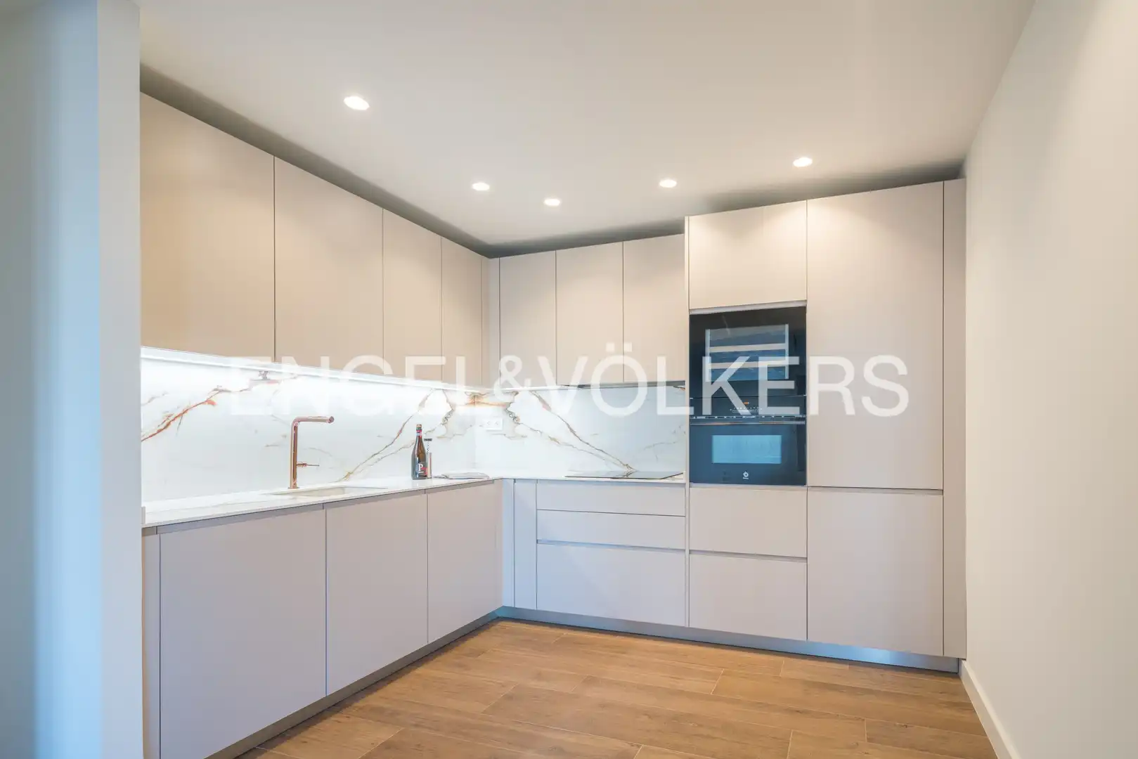 Cocina de Piso en venta en Gijón  con Calefacción y Terraza