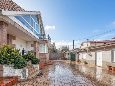 Xalet amb jardí en venda a O Carrascal