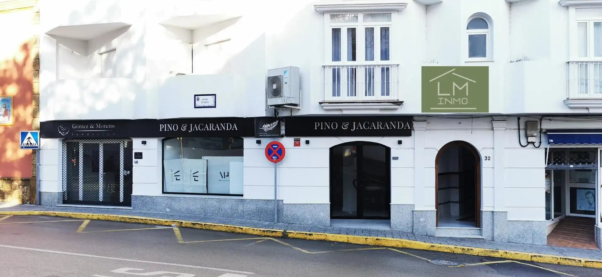 Local comercial de lloguer a Núcleo urbano