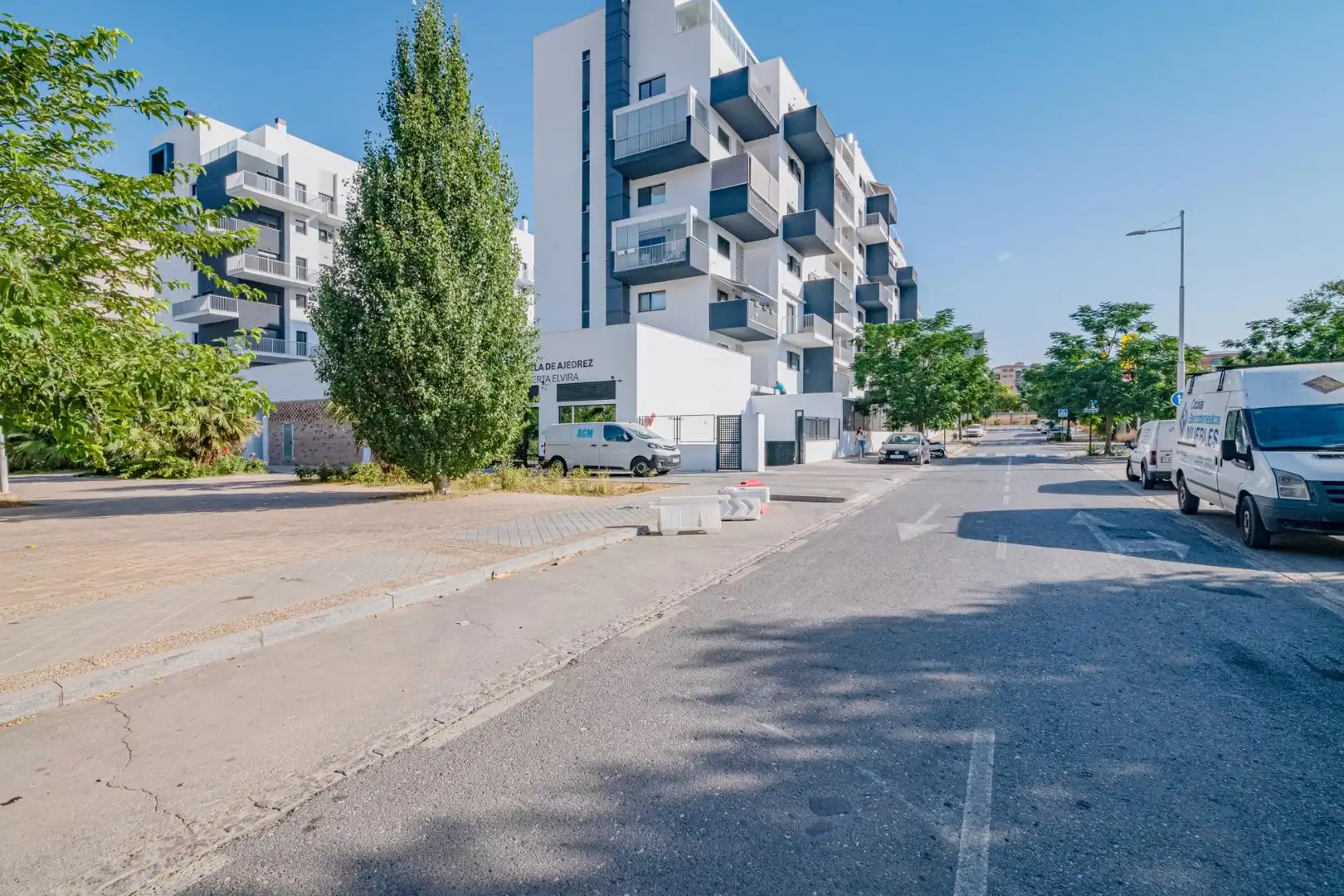 Vista exterior de Piso en venta en Granada con Aire acondicionado, Calefacción y Terraza