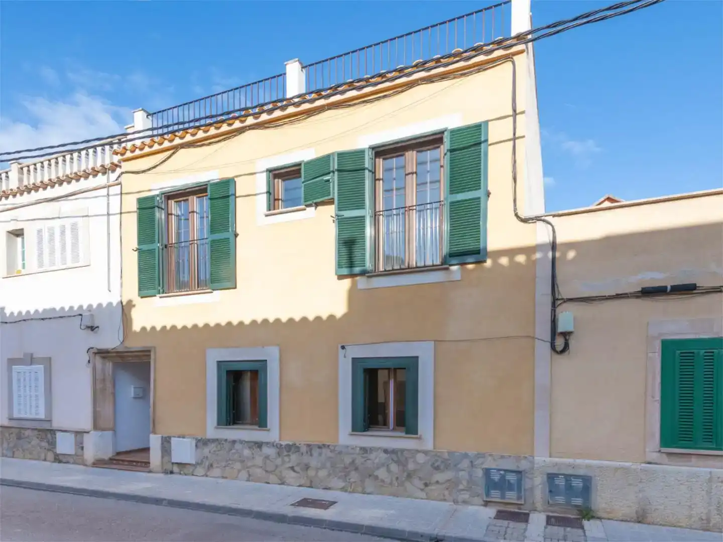 Vista exterior de Casa adosada en venda en  Palma de Mallorca amb Aire condicionat