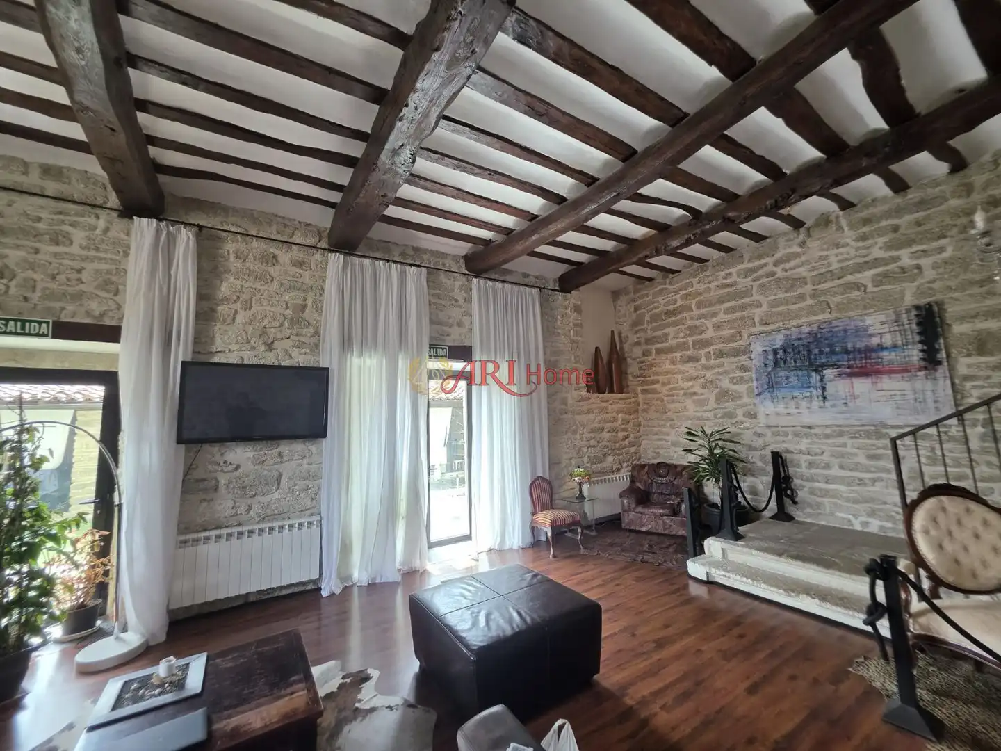 Living room of Buildings for sale in Quintanilla San García