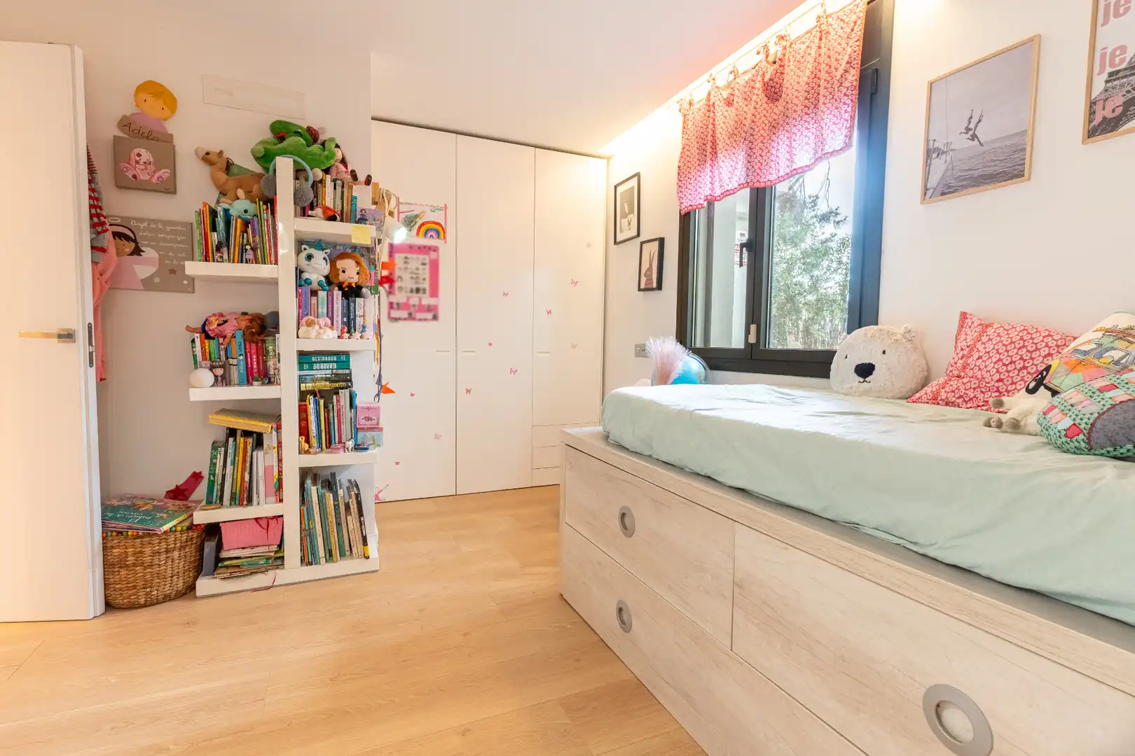 Schlafzimmer von Haus oder Chalet zum Verkauf in Almoster mit Heizung, Privatgarten und Terrasse