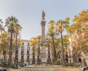Exterior view of Building for sale in  Barcelona Capital