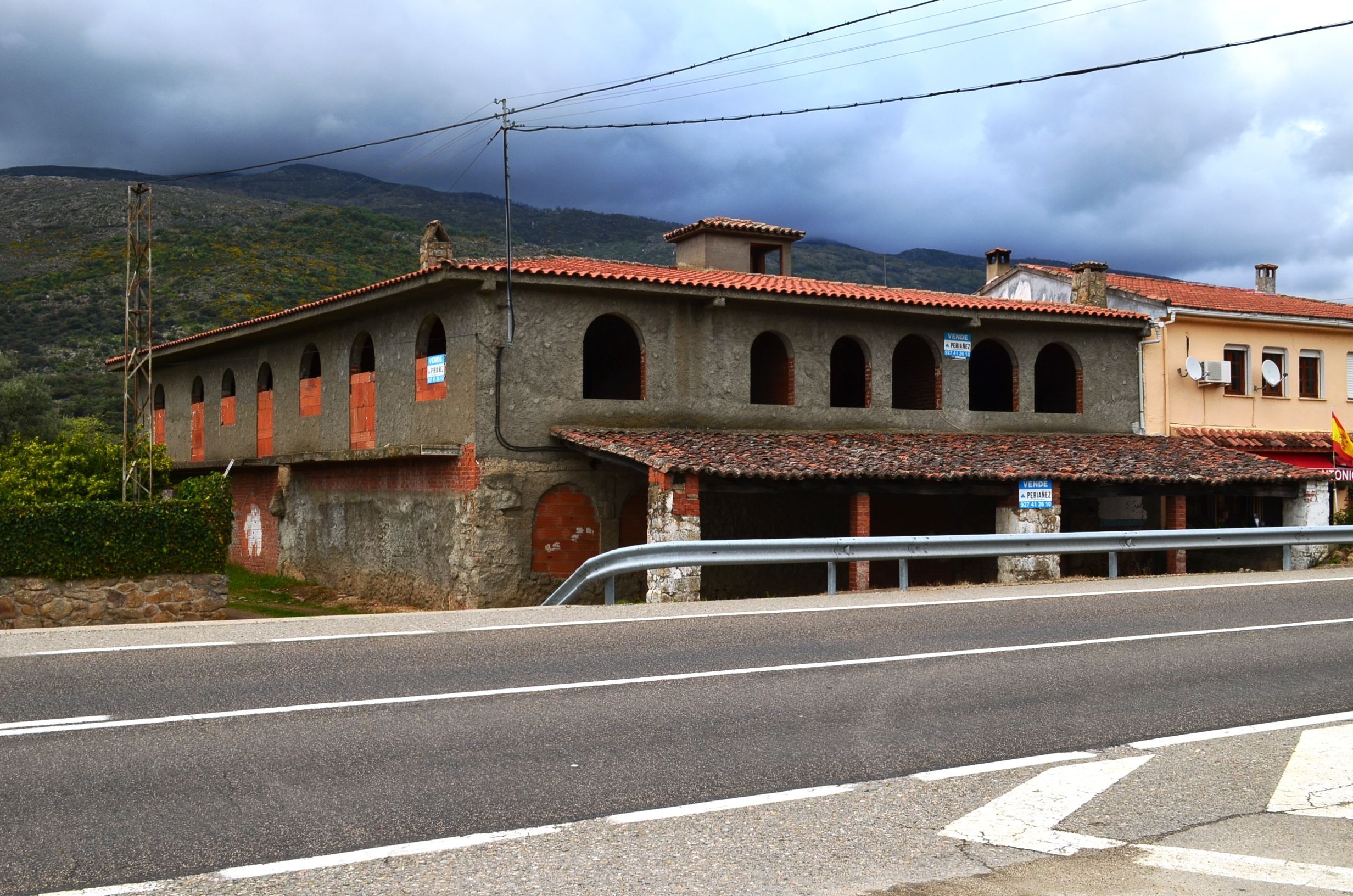 Industrial buildings for sale in N/A, -1, Casas del Castañar