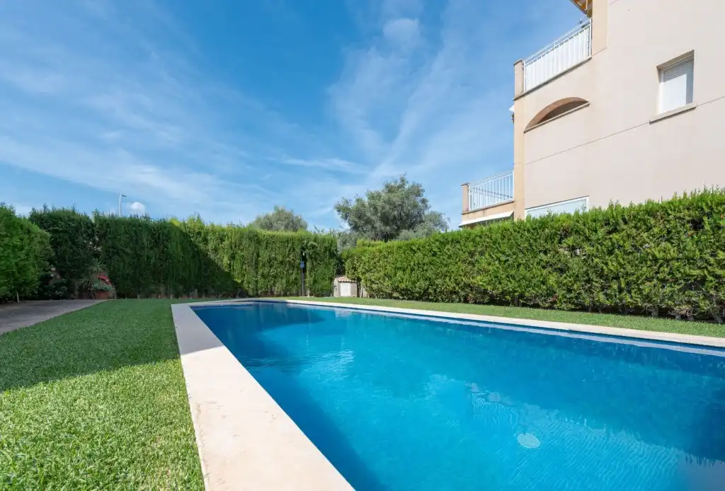 Piscina de Planta baja en venta en Pollença con Aire acondicionado, Jardín privado y Terraza