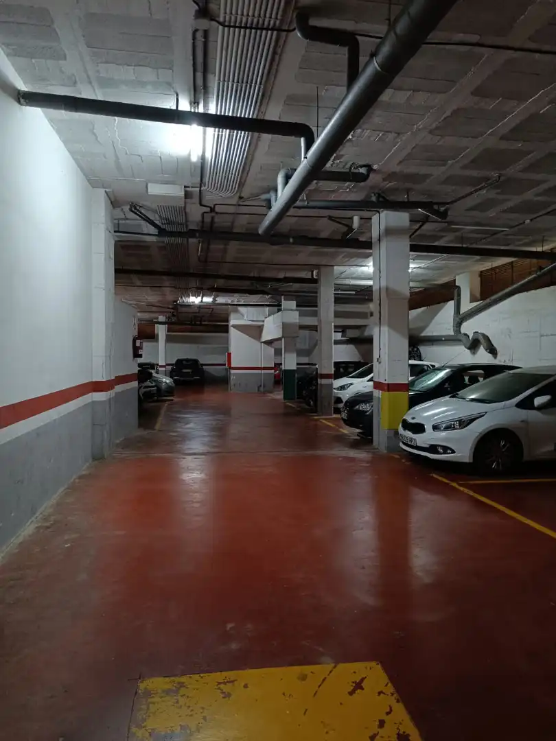 Individual amb ascensor en venda a Carrer de Margarit, imagen 3