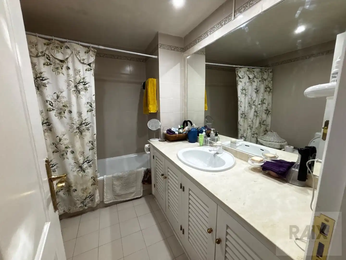 Baño de Piso en venta en Mijas con Calefacción, Terraza y Trastero