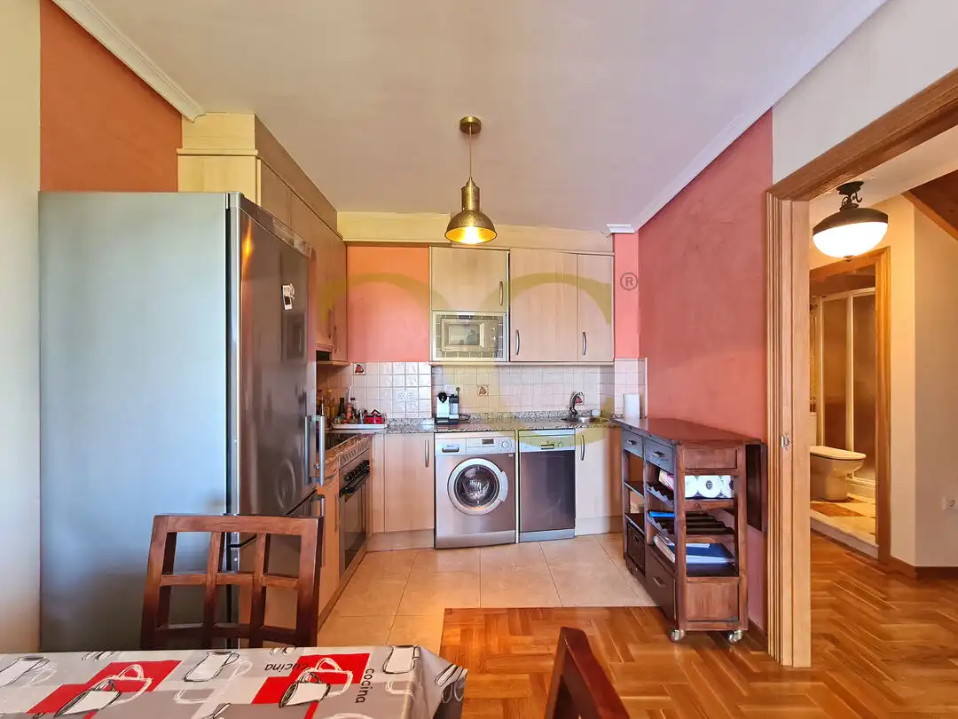 Cocina de Dúplex en venta en Soto del Barco con Calefacción y Amueblado
