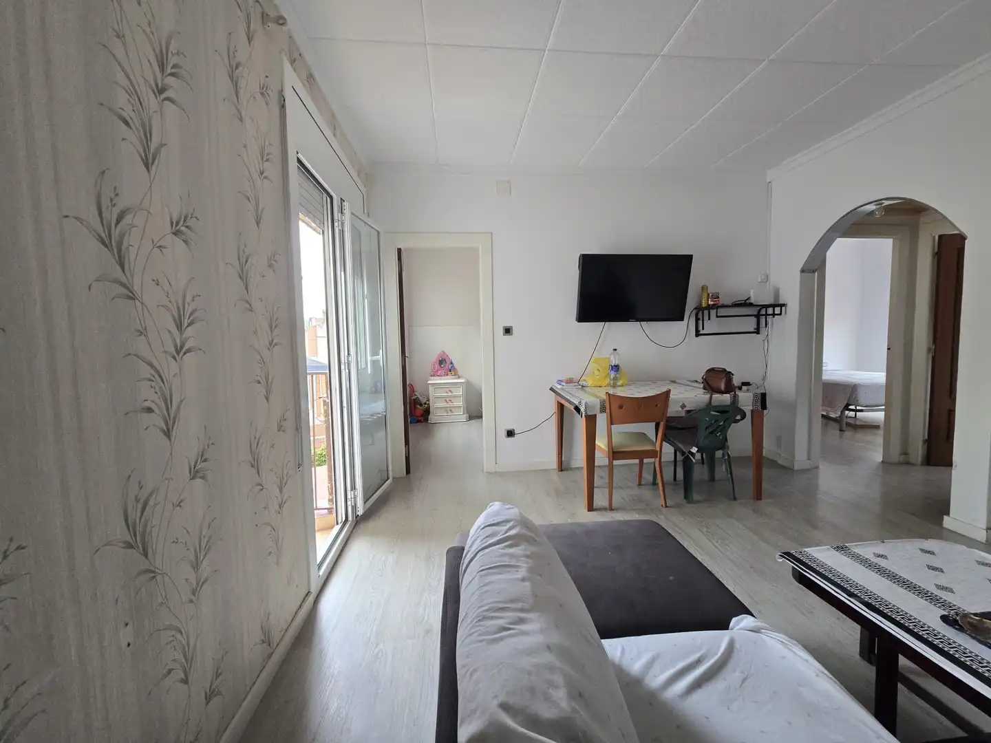 Schlafzimmer von Dachboden zum Verkauf in Sabadell mit Terrasse und Balkon