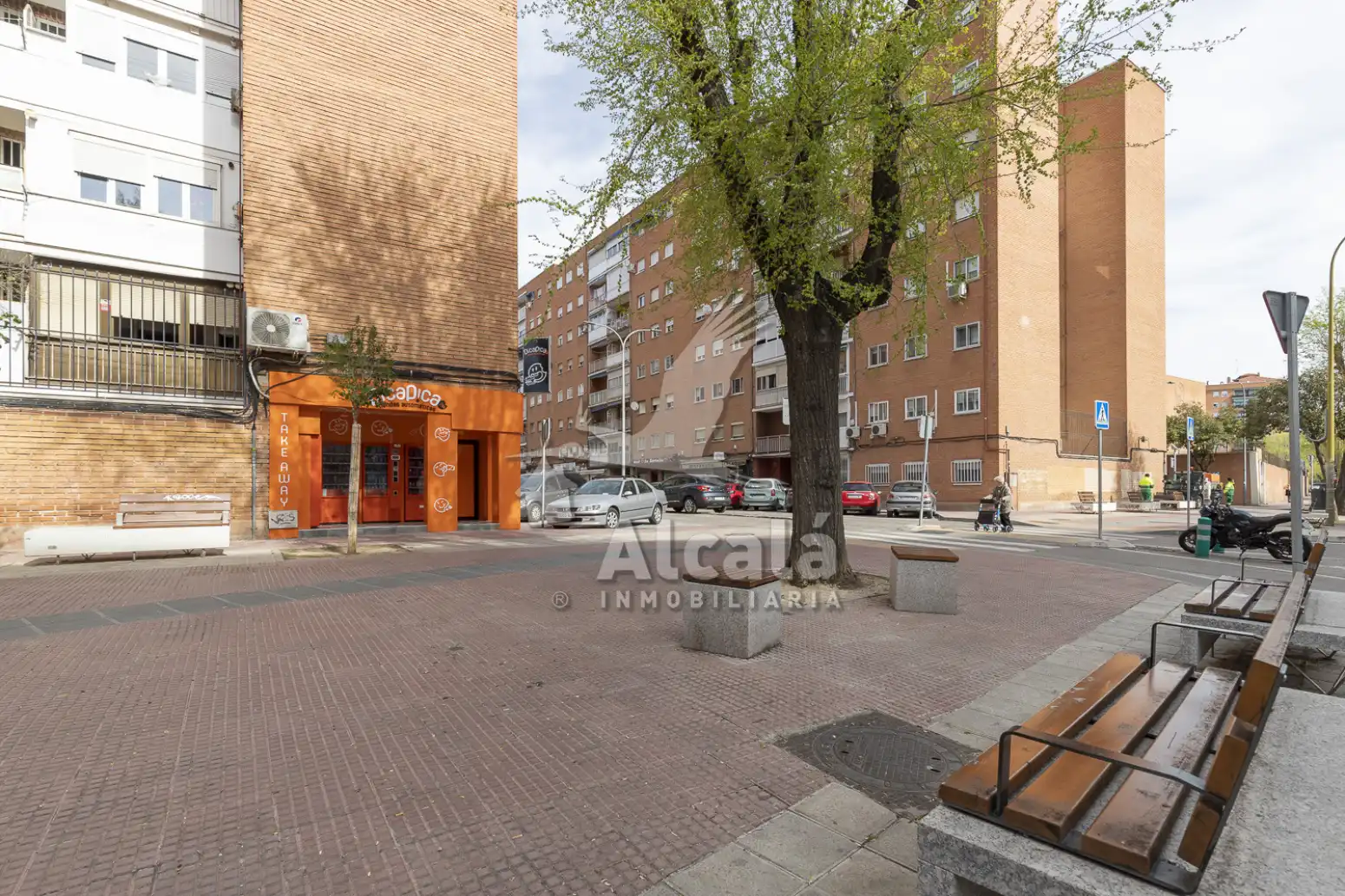 Vista exterior de Piso en venta en Alcalá de Henares con Calefacción, Terraza y Trastero