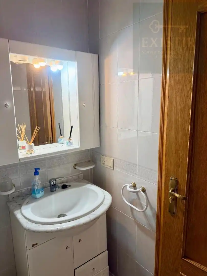 Piso en venta en Ave María