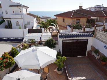 Villa zum Verkauf in Matalascañas