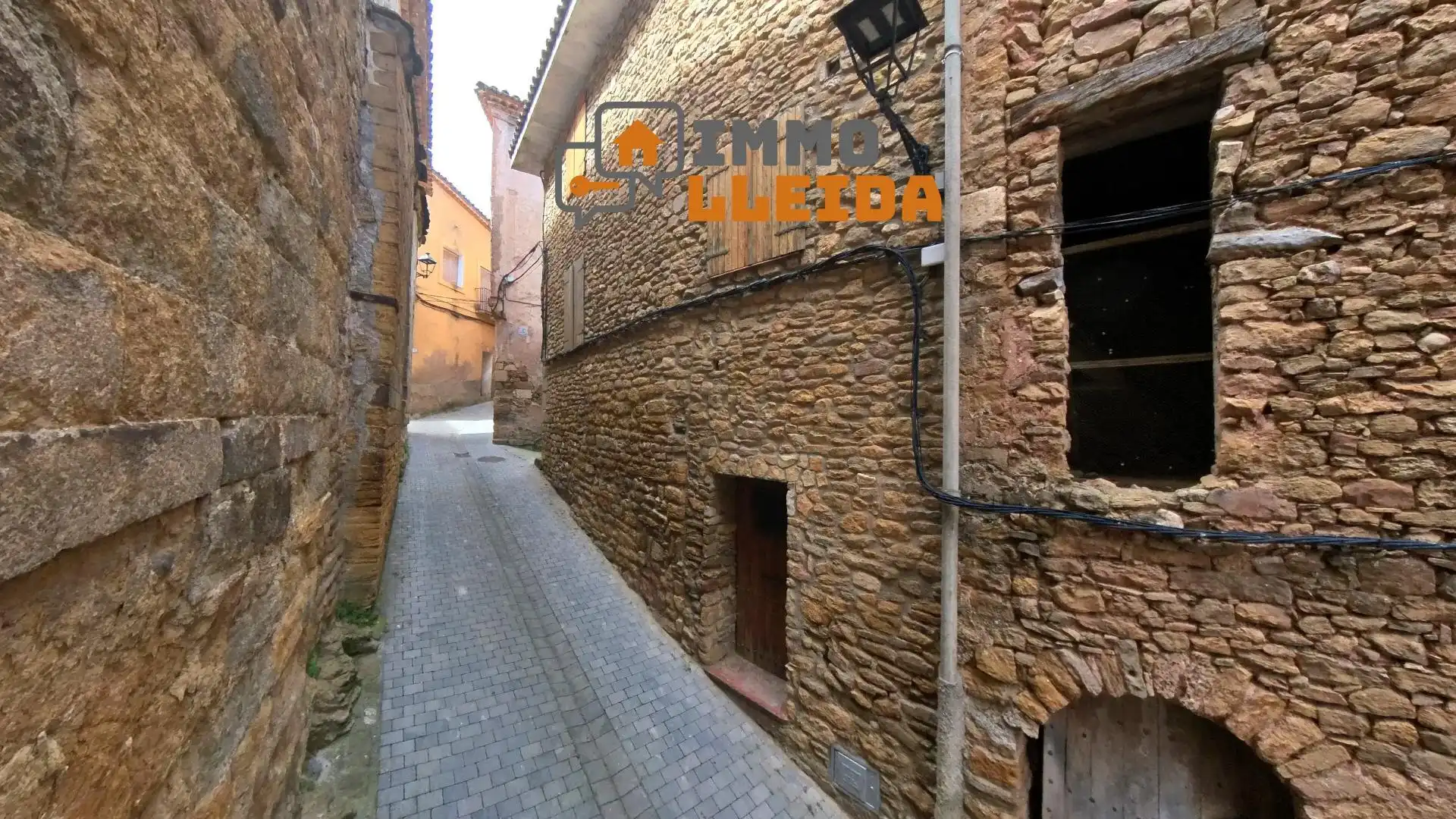 Vista exterior de Casa adosada en venta en Àger con Calefacción, Terraza y Amueblado