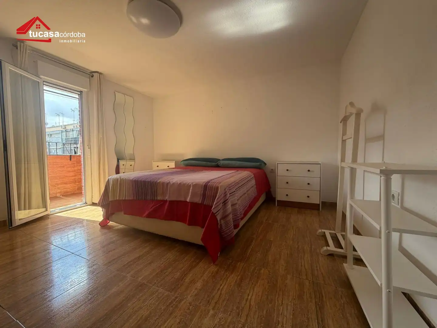 Bedroom of Flat for sale in Córdoba  with Air Conditioner, Terrace and Furnished