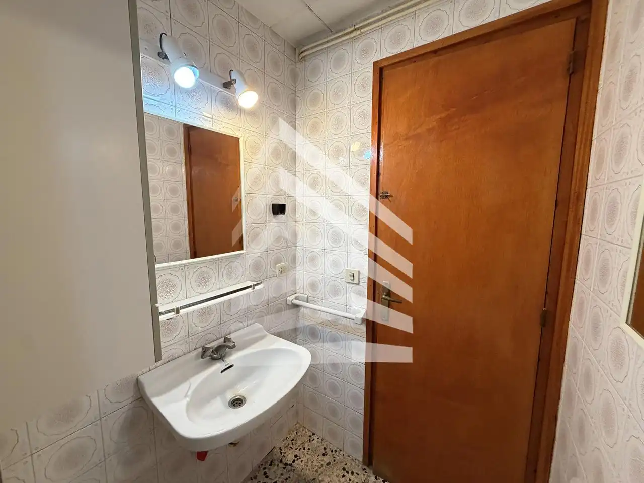 Baño de Piso en venta en Solsona con Aire acondicionado, Trastero y Amueblado