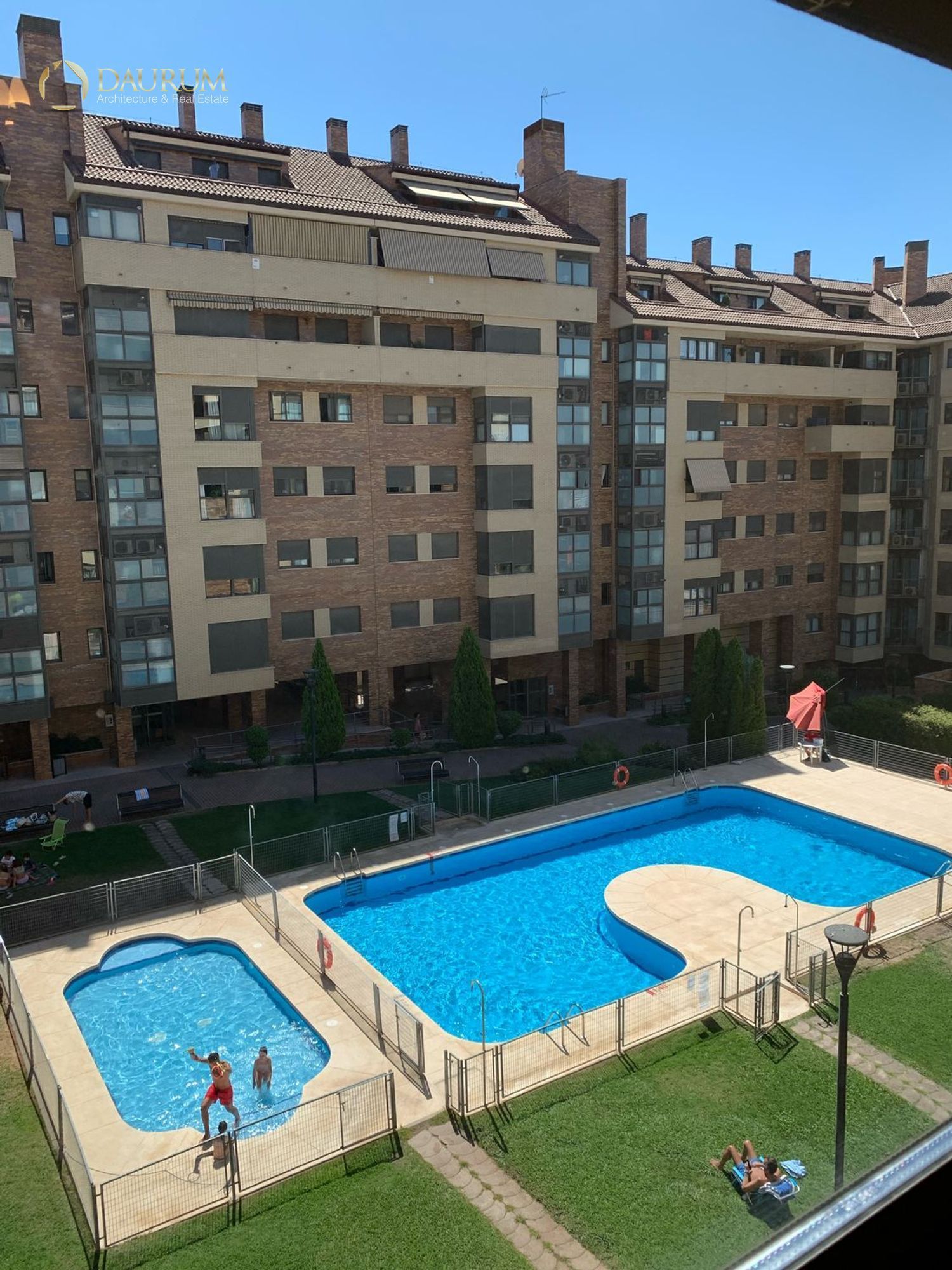Swimming pool of Flat for sale in Rivas-Vaciamadrid  with Air Conditioner, Heating and Terrace