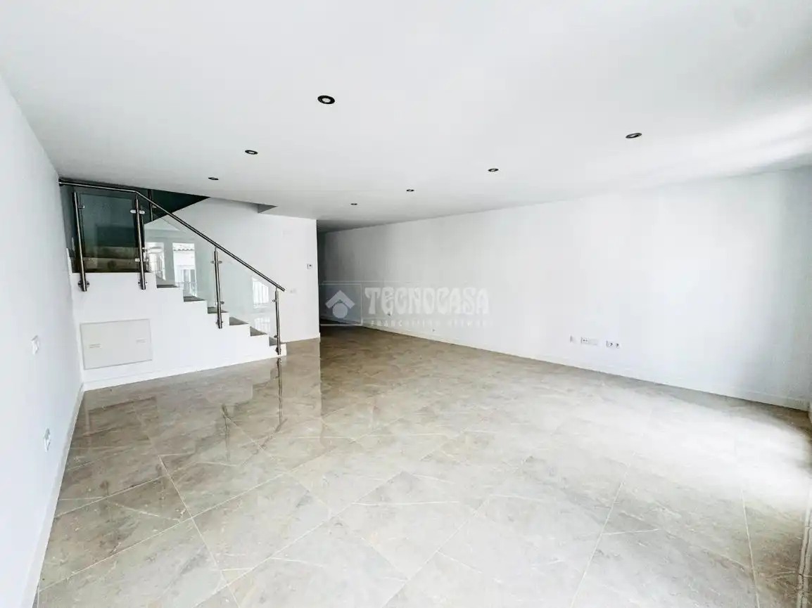 Dúplex en venta en Navalcarnero con Aire acondicionado, Calefacción y Terraza