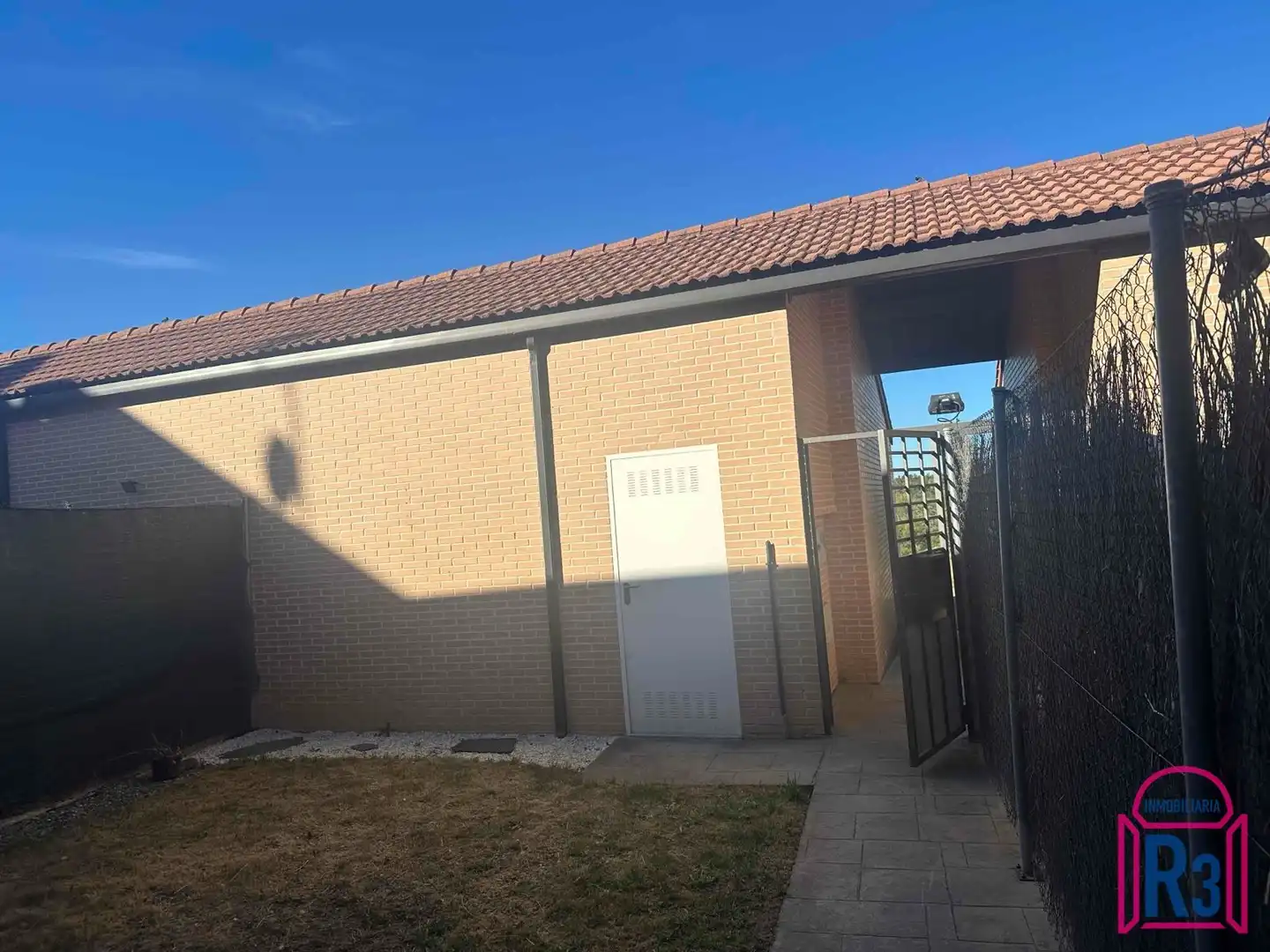 Detached homes for sale in Garrafe de Torío