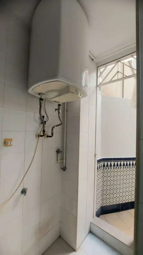 Bathroom of Apartments for rent in Jaén  with Air Conditioner and Furnished