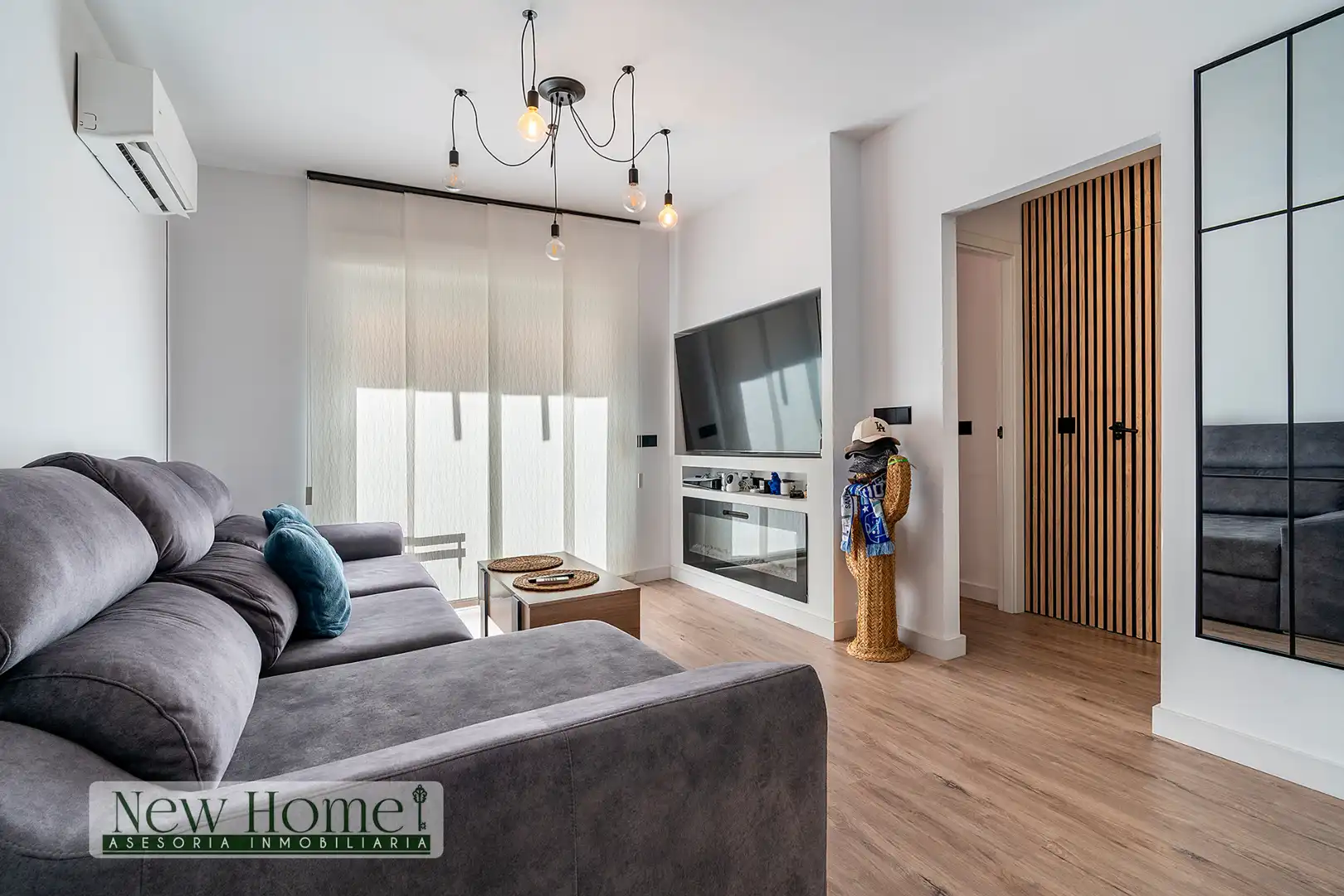 Sala de estar de Piso en venta en Roquetas de Mar con Terraza y Amueblado