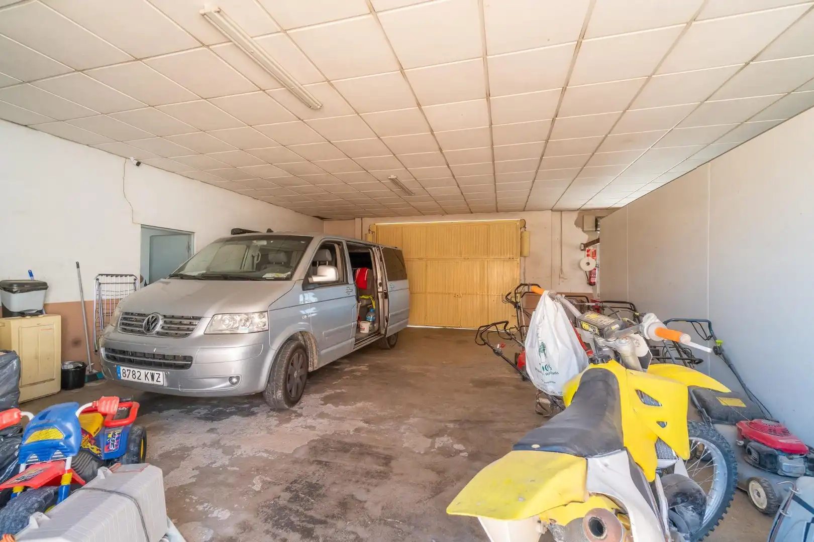 Parking of Houses for sale in Orihuela  with Air Conditioner, Private garden and Furnished