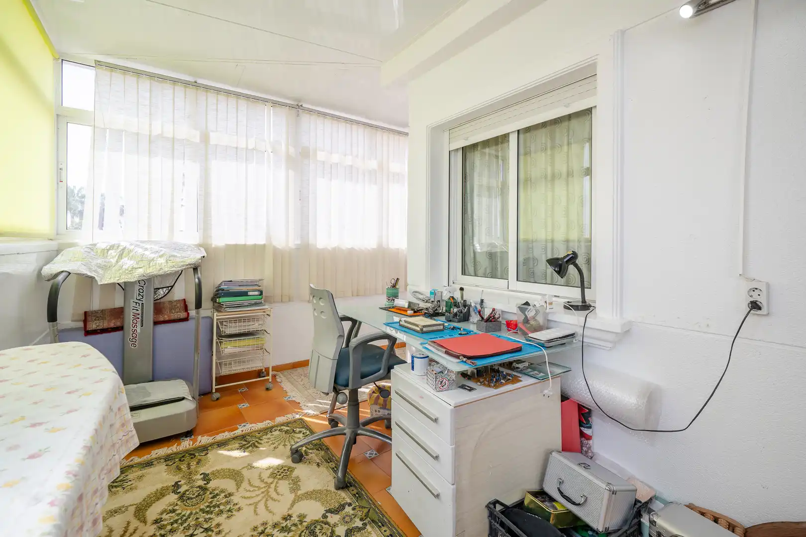 Habitación de Casa adosada en venta en Guardamar del Segura con Aire acondicionado, Jardín privado y Terraza
