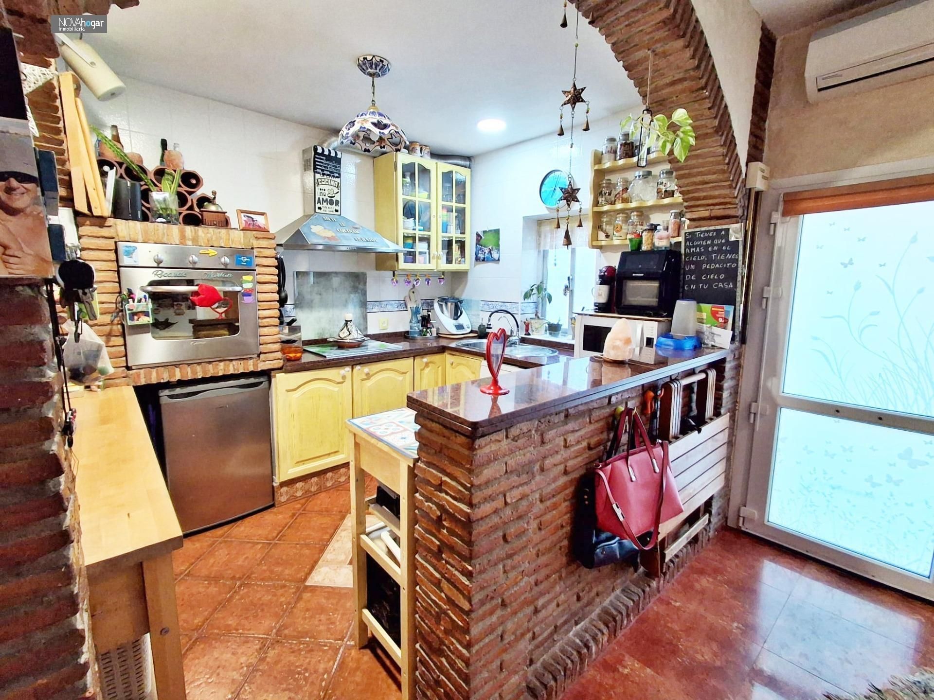 Cuina de Casa o xalet en venda en Málaga Capital amb Aire condicionat i Terrassa