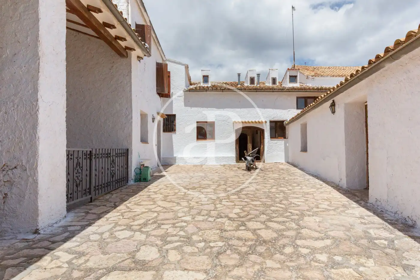 Exterior view of Country homes for sale in Requena  with Air Conditioner, Heating and Private garden