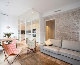 Sala d'estar de Apartament de lloguer en Girona Capital amb Aire condicionat, Calefacció i Moblat