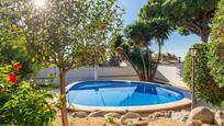 Swimming pool of House or chalet for sale in El Masnou  with Air Conditioner, Heating and Private garden