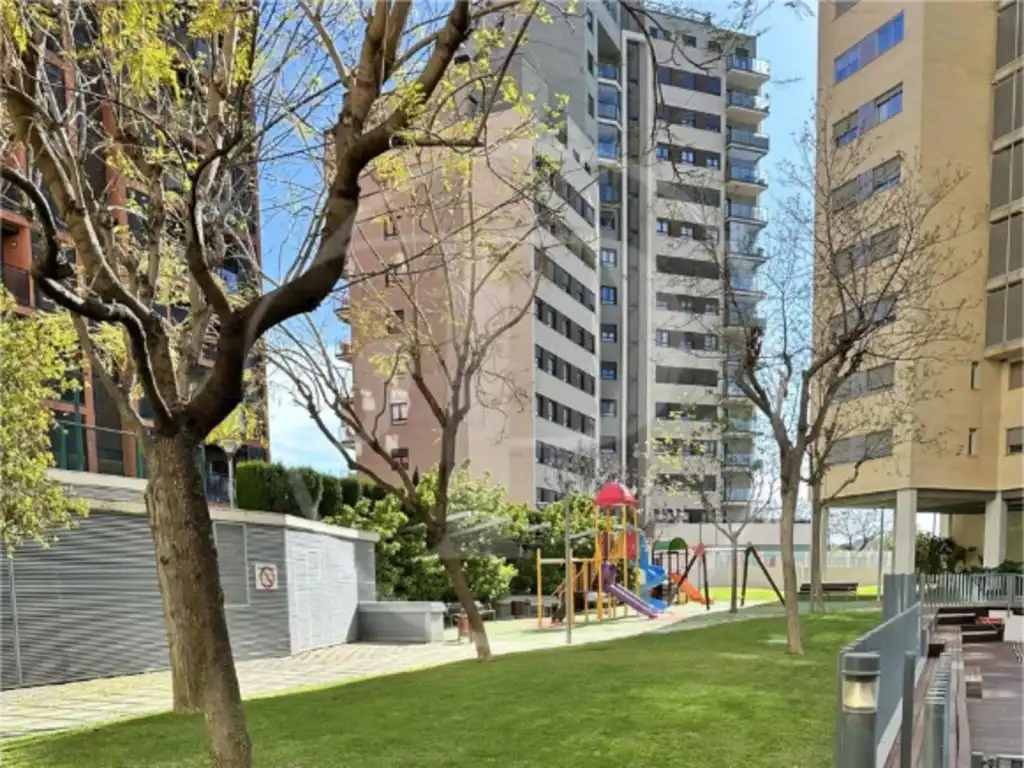 Vista exterior de Piso en venta en Valencia con Aire acondicionado, Jardín privado y Terraza