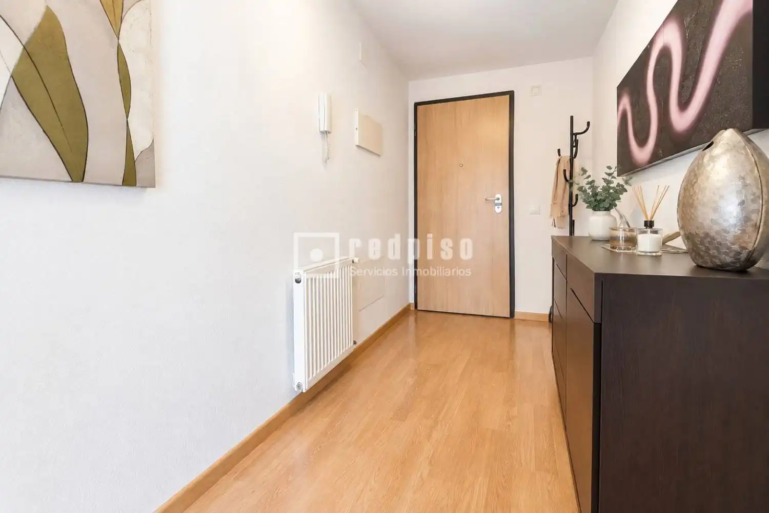 Wohnung zum Verkauf in Paracuellos de Jarama mit Klimaanlage, Heizung und Privatgarten