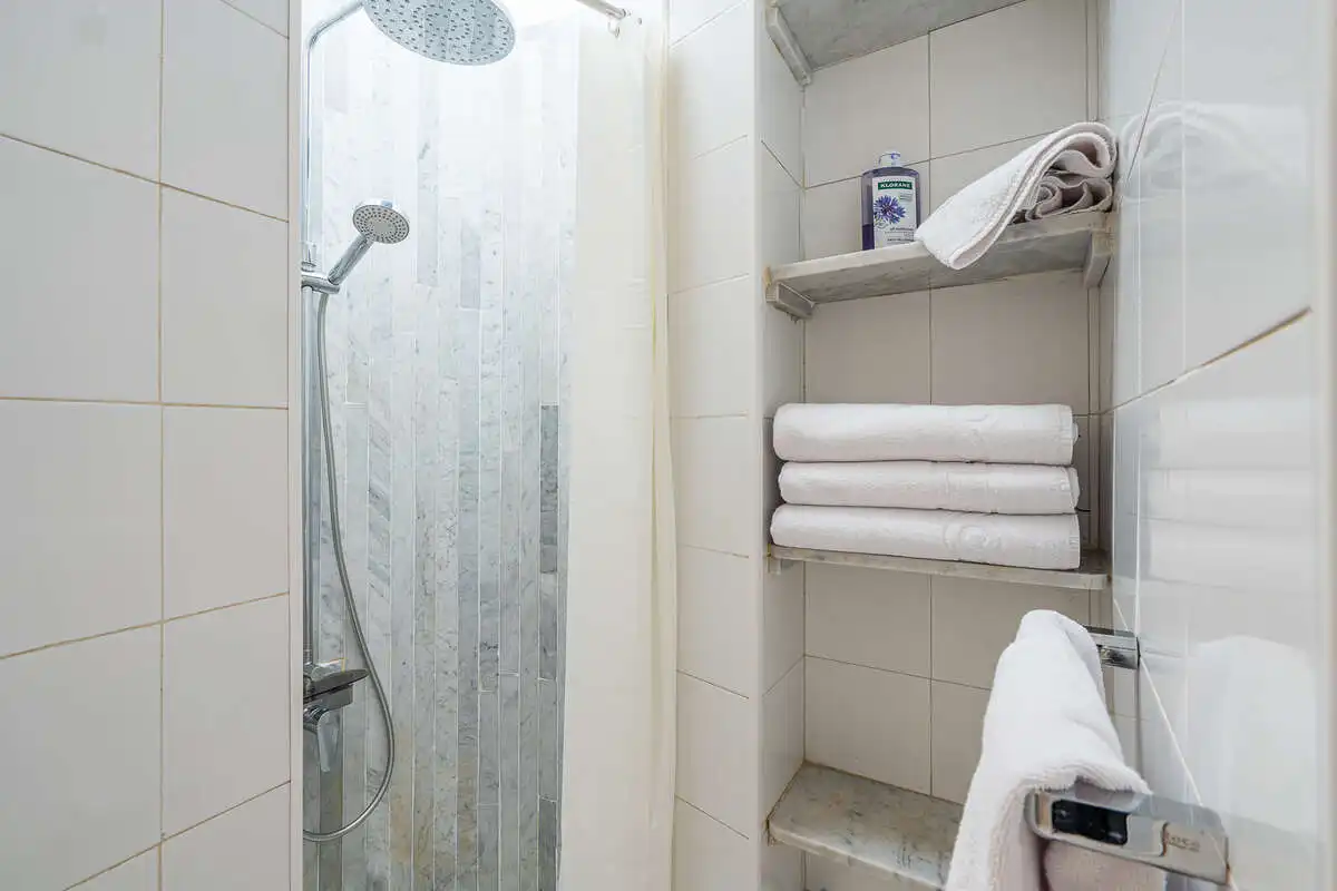Bathroom of Apartments for sale in Costa Teguise