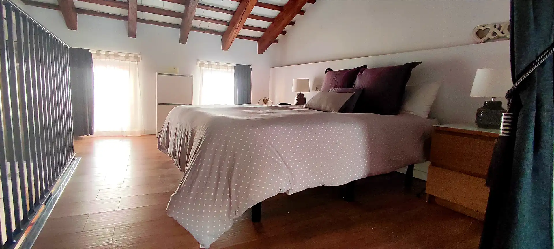 Dormitori de Casa adosada en venda en Valencia amb Aire condicionat