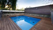 Swimming pool of Flat to rent in  Barcelona Capital  with Air Conditioner, Heating and Private garden