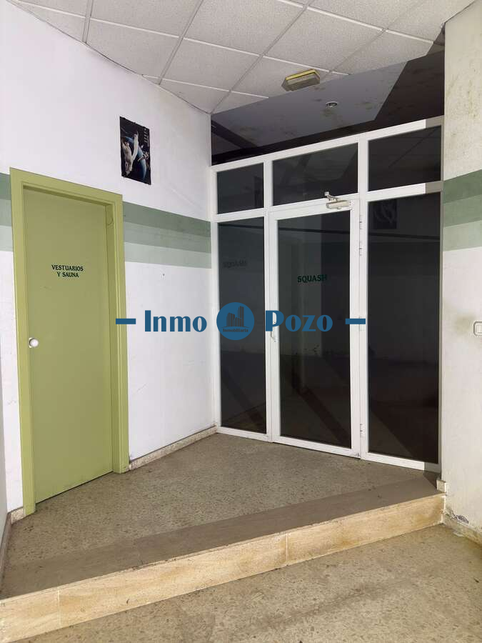 Local en venta en Aljucén