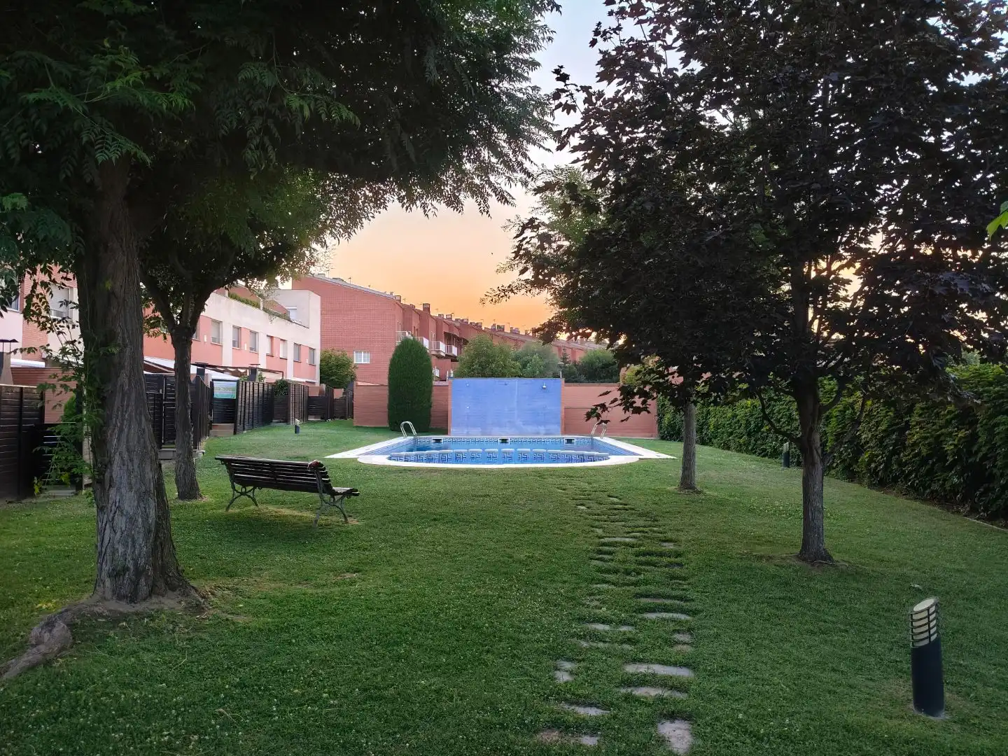 Adosado con piscina en venta en Carrer Lluís Companys 353, imagen 25