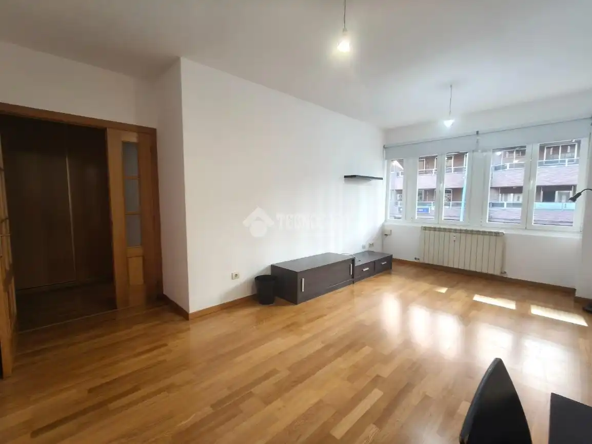 Sala d'estar de Pis de lloguer en Palencia amb Calefacció